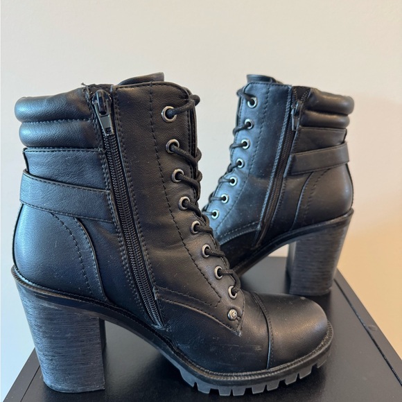 Black Guess Women's Boots - Picture 5 of 5